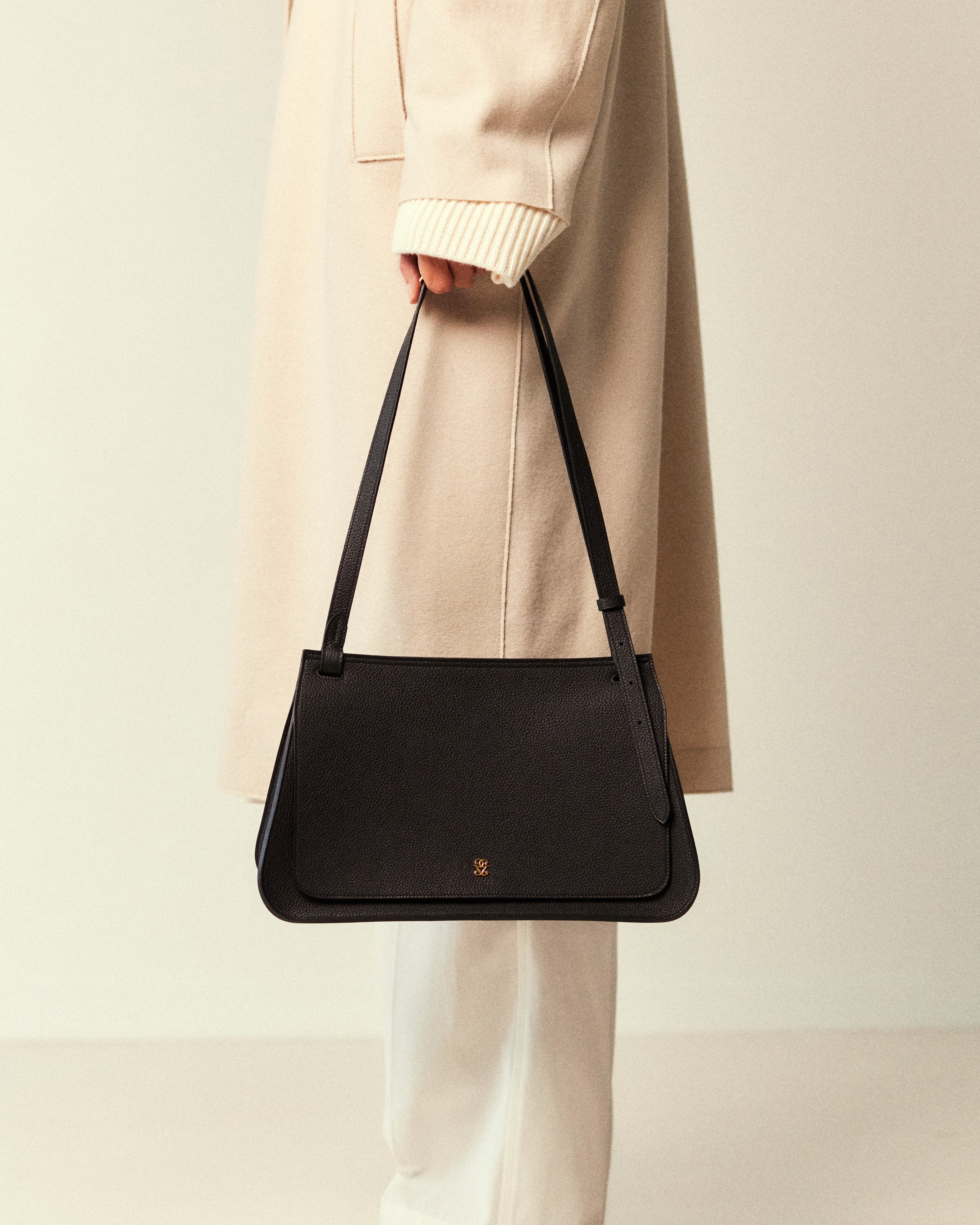 Germaine_Guerin_Breda_Porté_Main