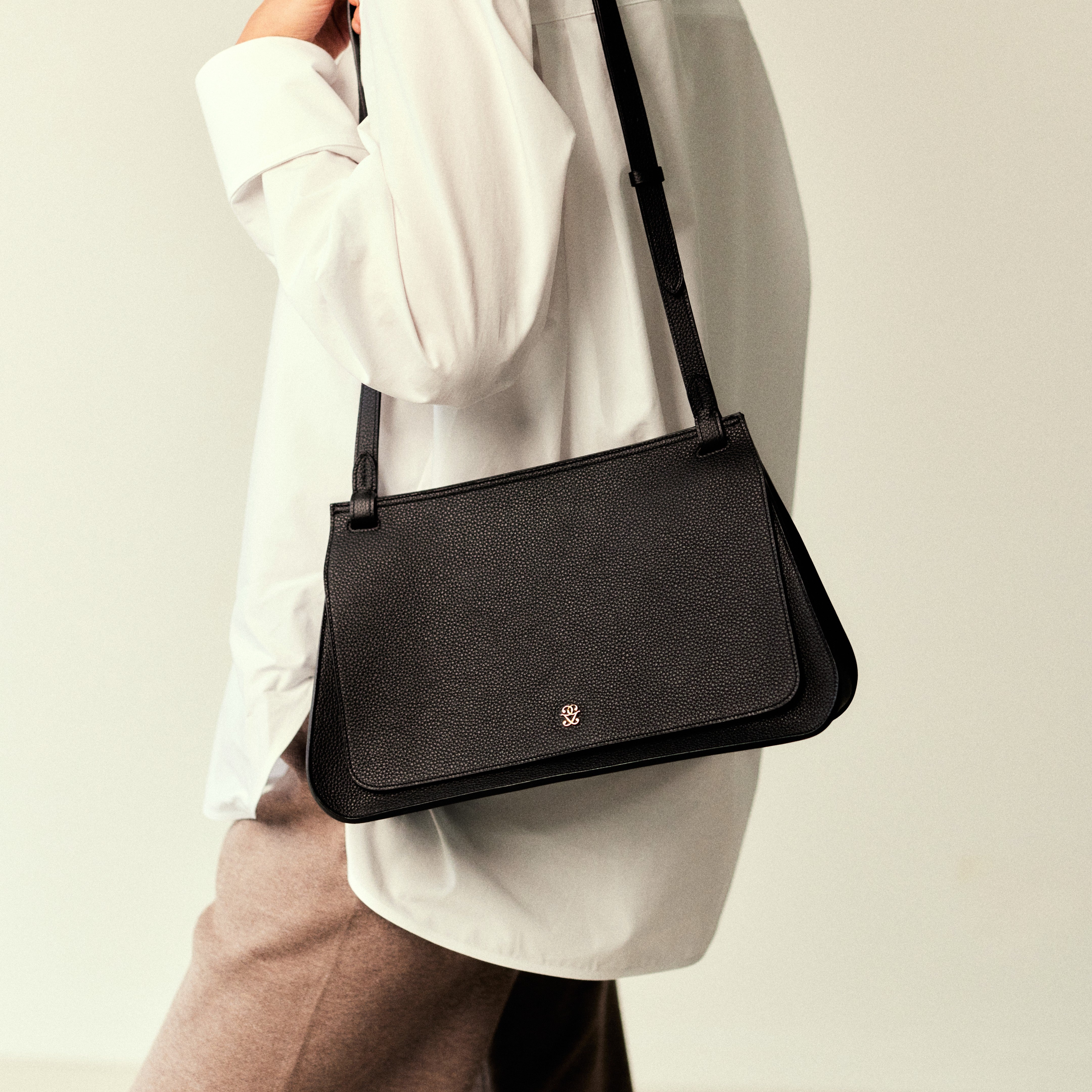 Germaine_Guerin_Breda_Porté_Épaule_Mi-Long