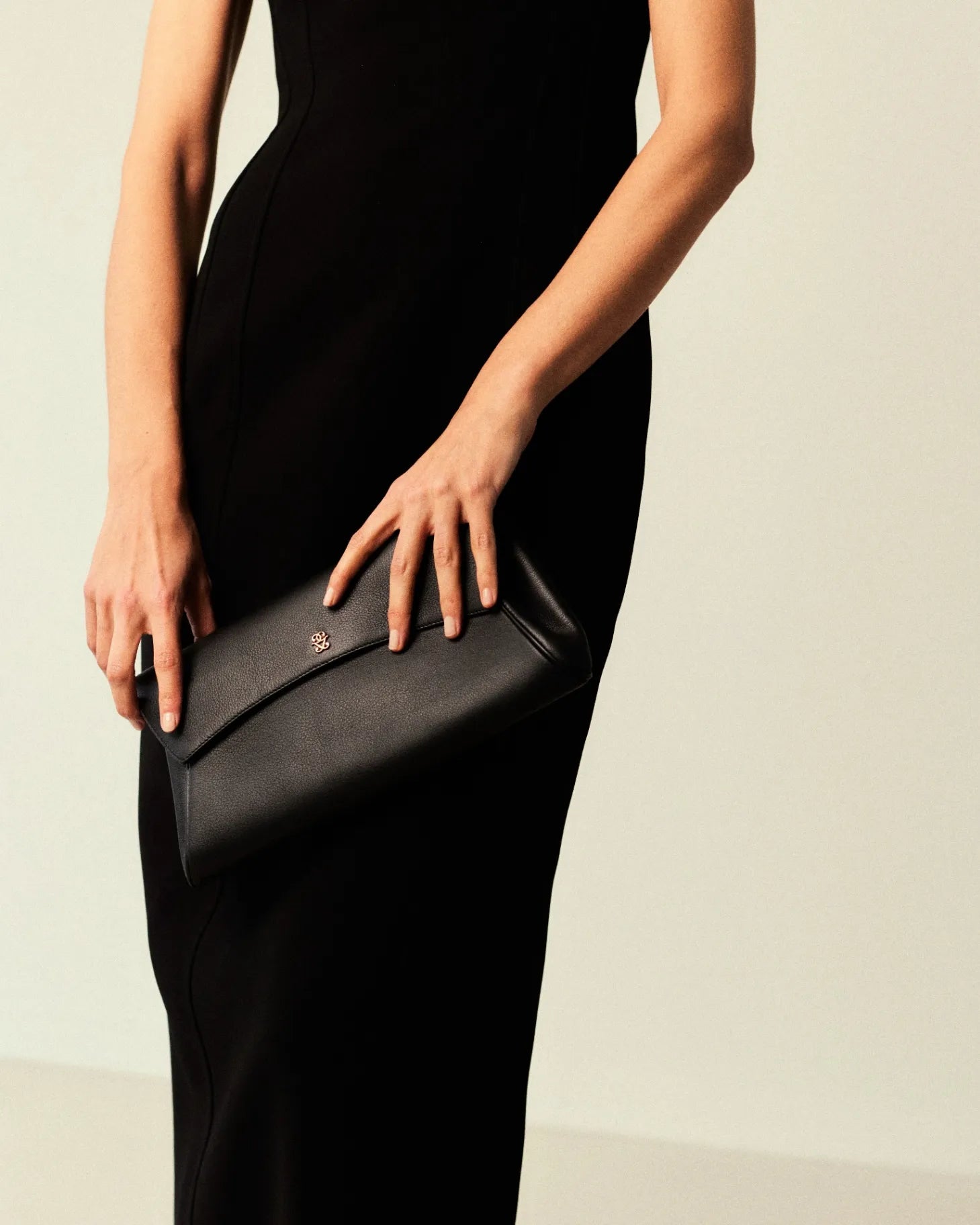 Germaine_Guerin_Pochette_Tout_Paris_Porte_Main_4